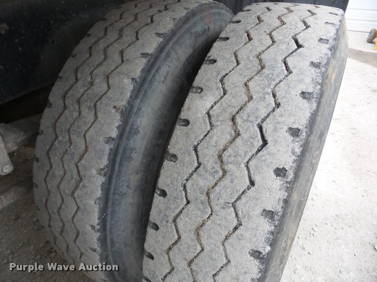 image for item F1771 1988 Freightliner FC60 dump truck