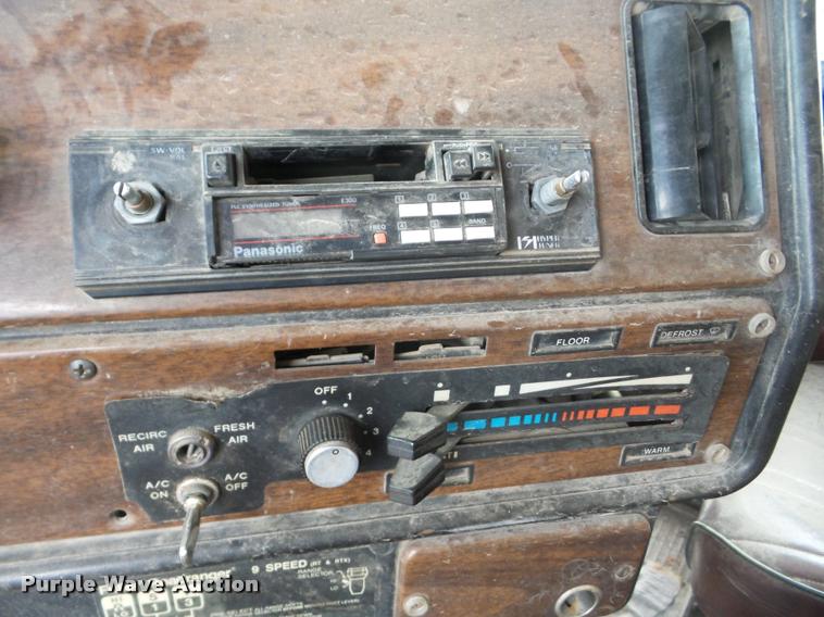 image for item F1771 1988 Freightliner FC60 dump truck