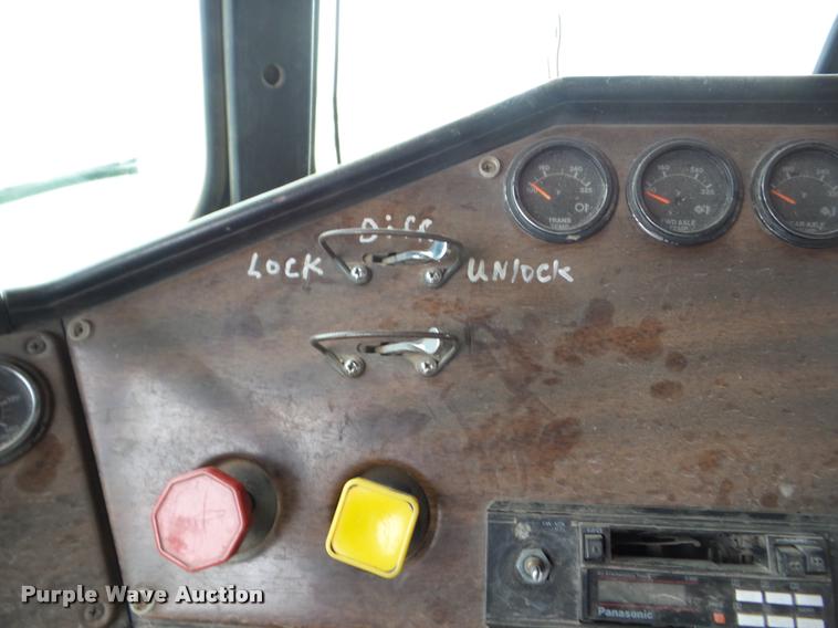 image for item F1771 1988 Freightliner FC60 dump truck