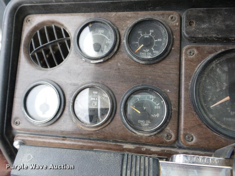 image for item F1771 1988 Freightliner FC60 dump truck