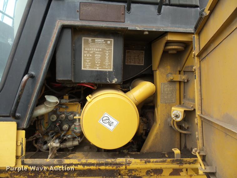 image for item J1519 1997 Caterpillar 953C track loader
