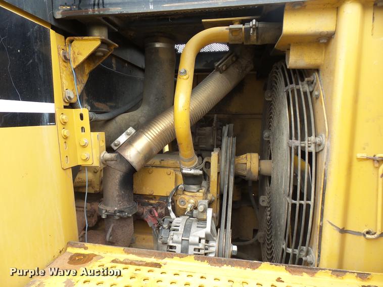 image for item J1519 1997 Caterpillar 953C track loader