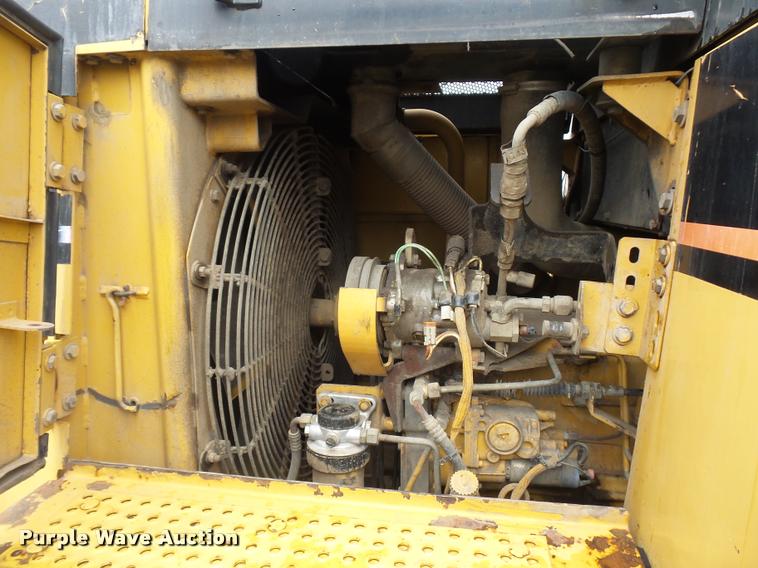 image for item J1519 1997 Caterpillar 953C track loader