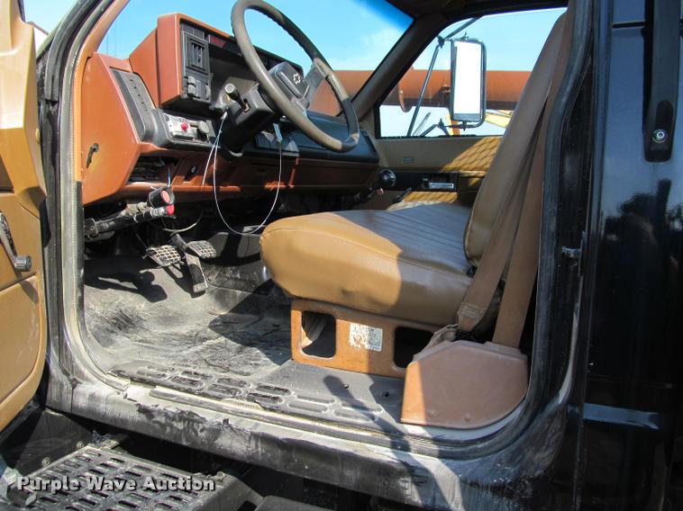 image for item J2599 1992 Chevrolet Kodiak dump truck