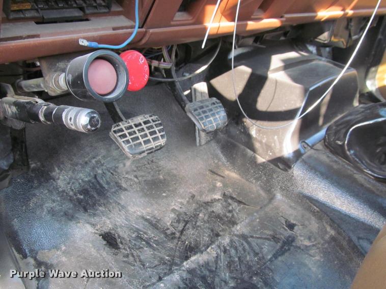 image for item J2599 1992 Chevrolet Kodiak dump truck