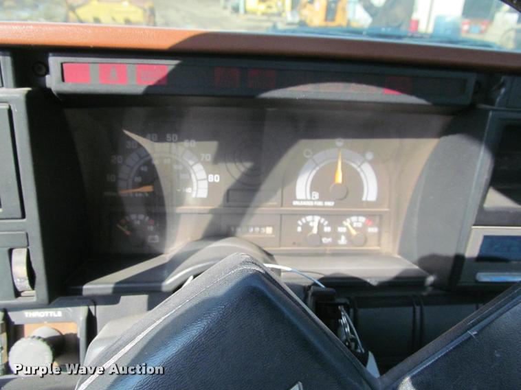 image for item J2599 1992 Chevrolet Kodiak dump truck