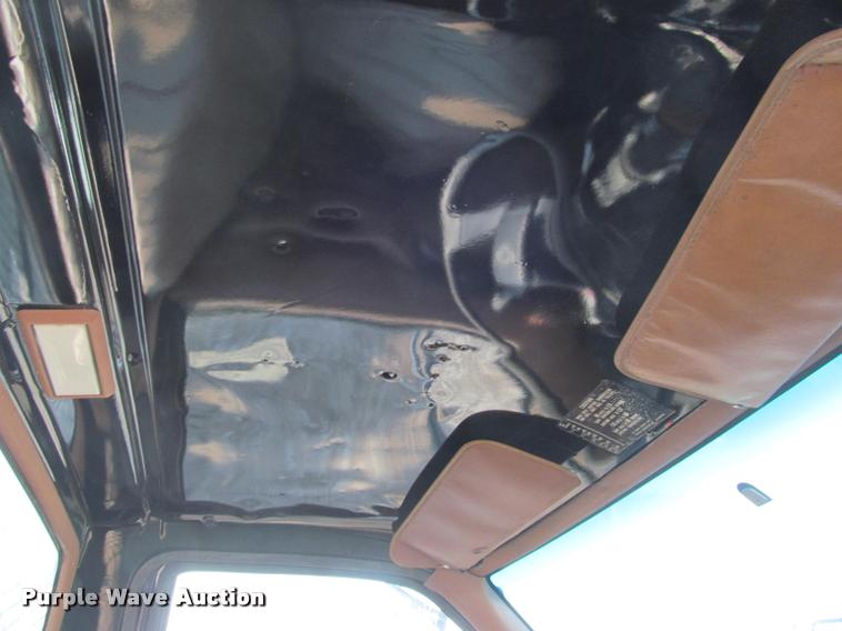 image for item J2599 1992 Chevrolet Kodiak dump truck