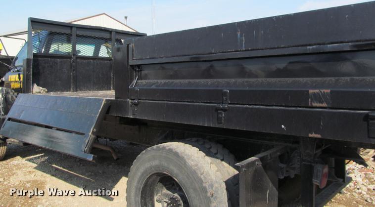 image for item J2599 1992 Chevrolet Kodiak dump truck