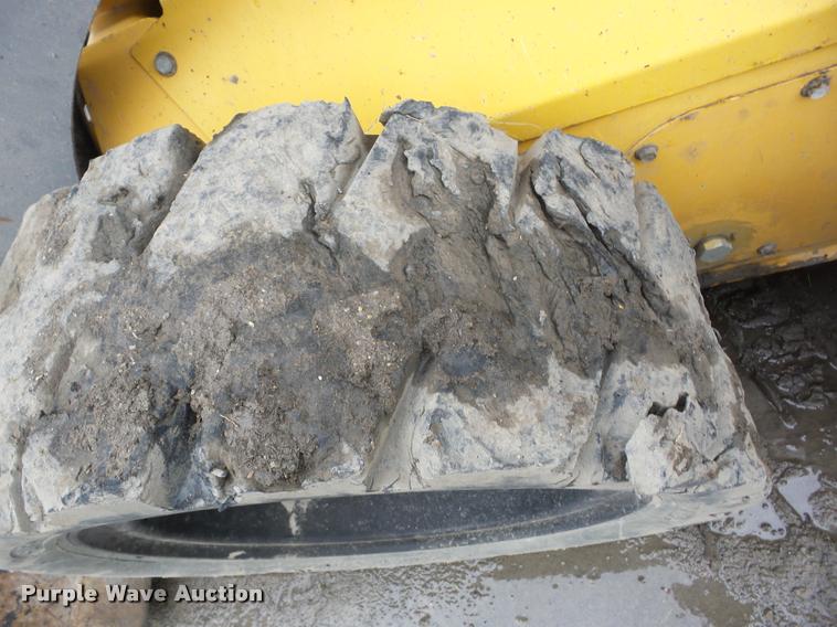 image for item J8647 Volvo MC80B skid steer