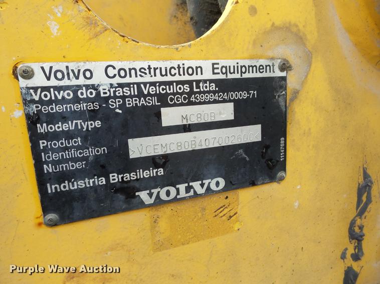 image for item J8647 Volvo MC80B skid steer