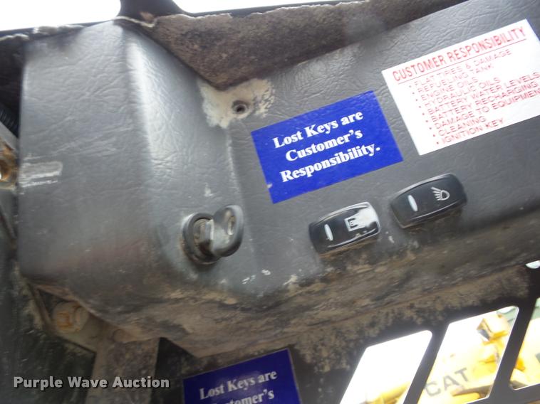 image for item J8647 Volvo MC80B skid steer