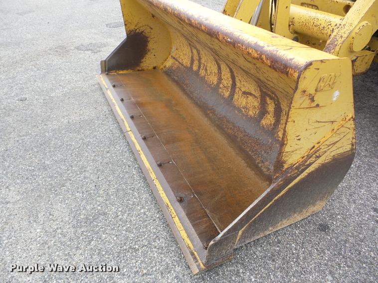 image for item J8651 1998 Caterpillar 416C backhoe