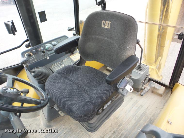 image for item J8651 1998 Caterpillar 416C backhoe