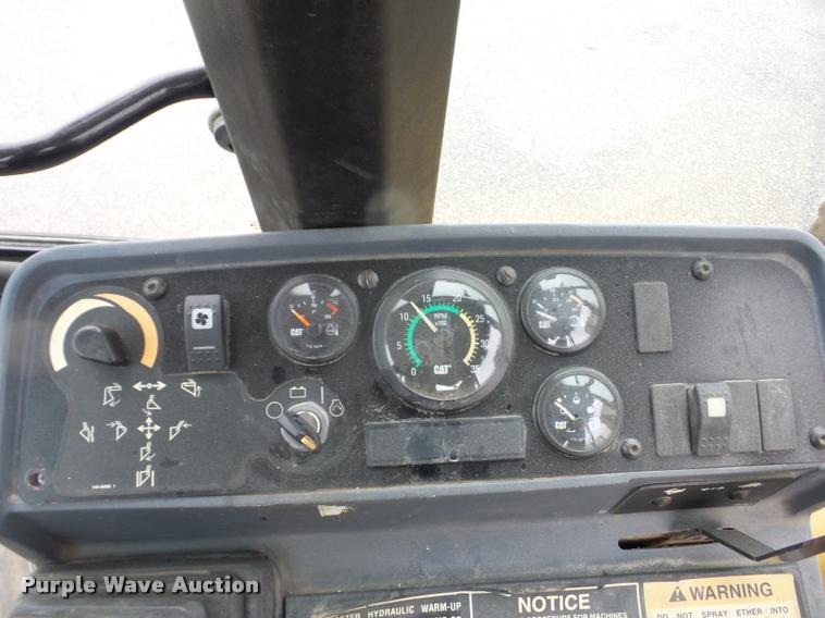 image for item J8651 1998 Caterpillar 416C backhoe