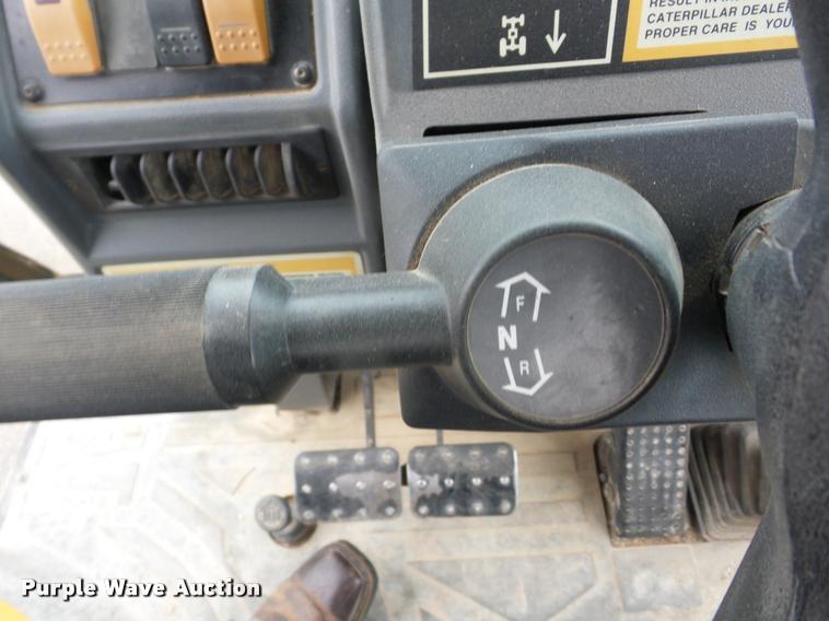 image for item J8651 1998 Caterpillar 416C backhoe