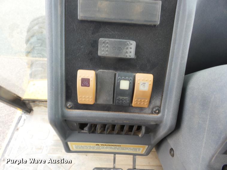 image for item J8651 1998 Caterpillar 416C backhoe