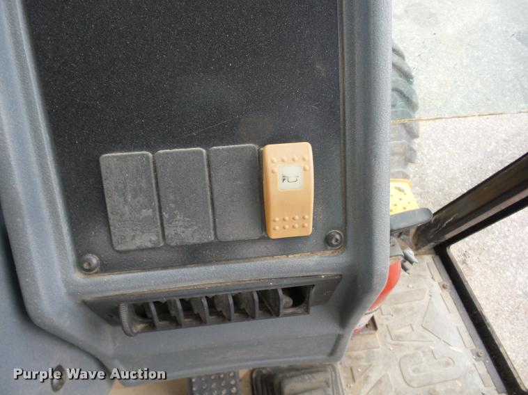 image for item J8651 1998 Caterpillar 416C backhoe