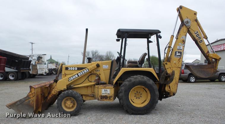 image for item J8653 1994 John Deere 300D backhoe