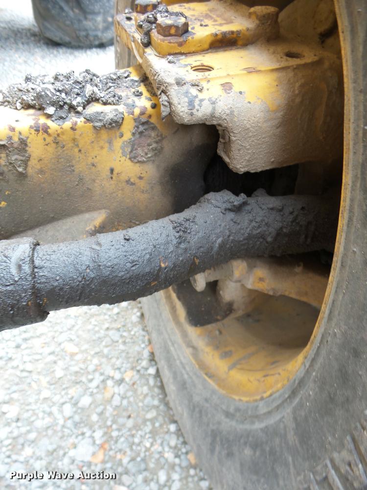 image for item J8653 1994 John Deere 300D backhoe