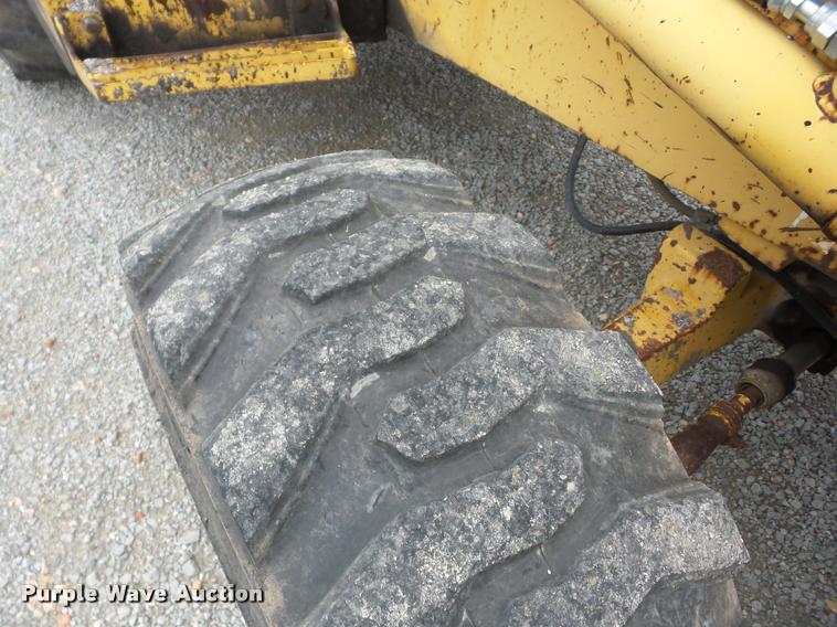 image for item J8653 1994 John Deere 300D backhoe