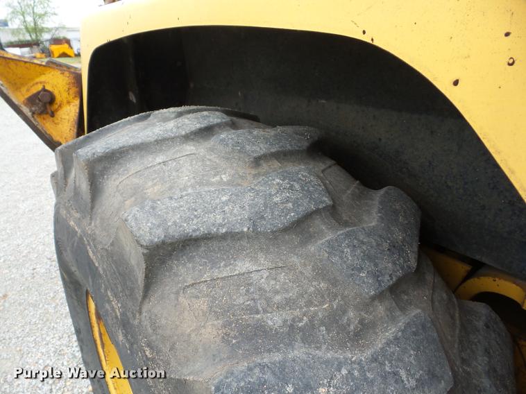 image for item J8653 1994 John Deere 300D backhoe