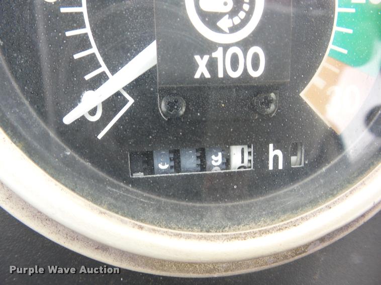 image for item J8653 1994 John Deere 300D backhoe