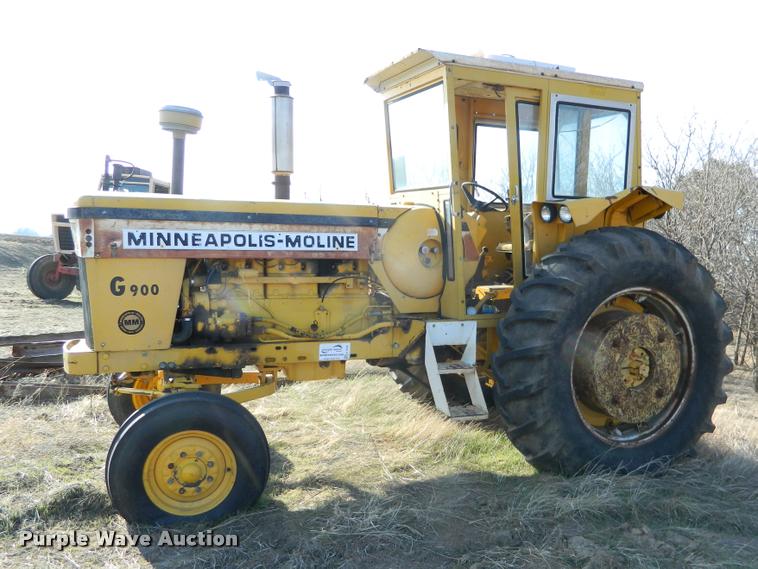 image for item K2693 Minneapolis Moline G900 tractor