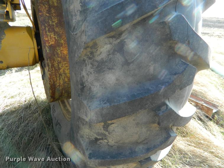 image for item K2693 Minneapolis Moline G900 tractor