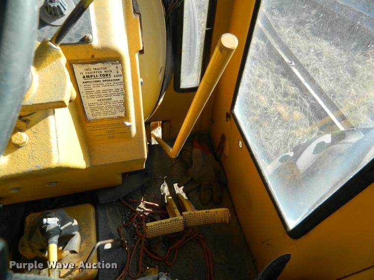 image for item K2693 Minneapolis Moline G900 tractor