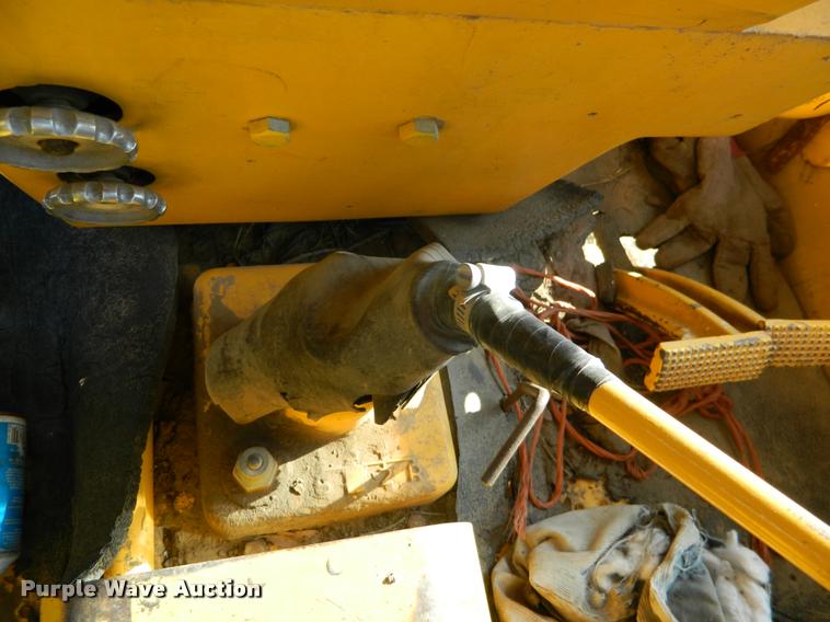 image for item K2693 Minneapolis Moline G900 tractor