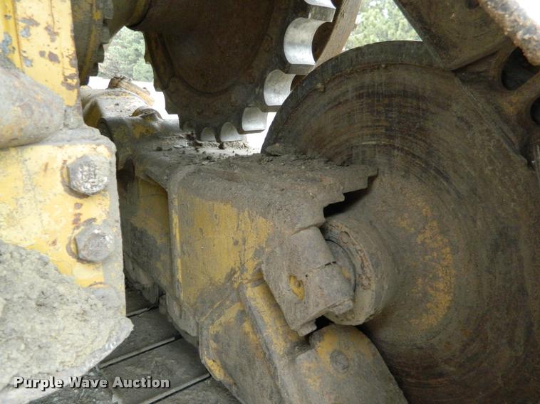 image for item K2699 2002 Caterpillar D6M XL series dozer