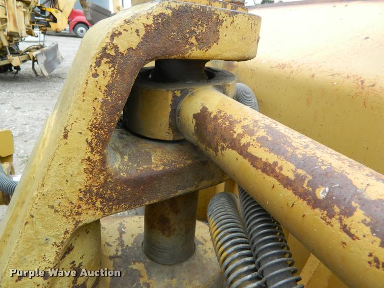 image for item K2699 2002 Caterpillar D6M XL series dozer