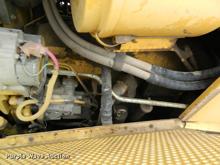 image for item K2699 2002 Caterpillar D6M XL series dozer