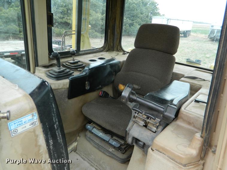 image for item K2699 2002 Caterpillar D6M XL series dozer