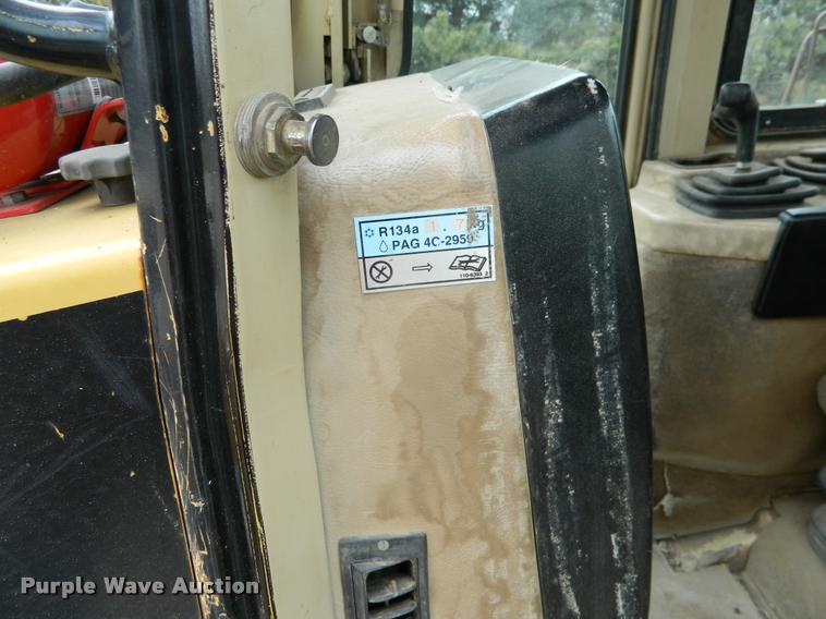 image for item K2699 2002 Caterpillar D6M XL series dozer