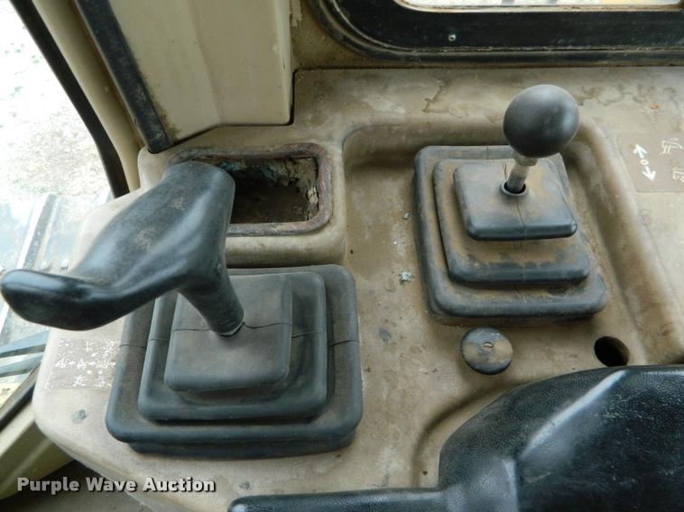 image for item K2699 2002 Caterpillar D6M XL series dozer