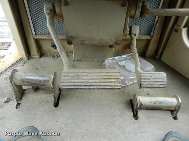 image for item K2699 2002 Caterpillar D6M XL series dozer