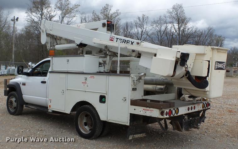 image for item K3293 2009 Dodge Ram 5500 bucket truck