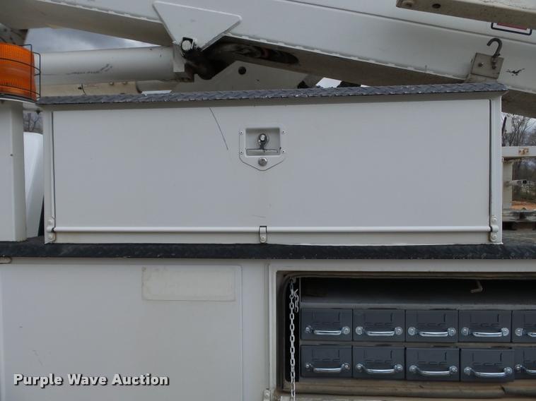 image for item K3293 2009 Dodge Ram 5500 bucket truck