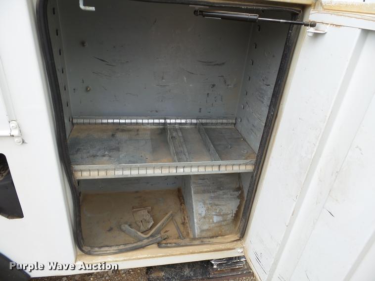 image for item K3293 2009 Dodge Ram 5500 bucket truck