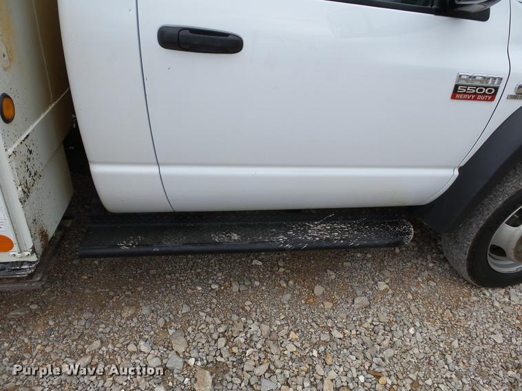 image for item K3293 2009 Dodge Ram 5500 bucket truck