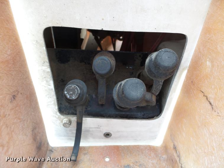 image for item K3293 2009 Dodge Ram 5500 bucket truck