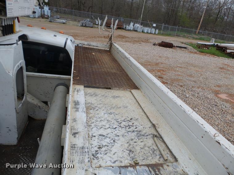 image for item K3293 2009 Dodge Ram 5500 bucket truck
