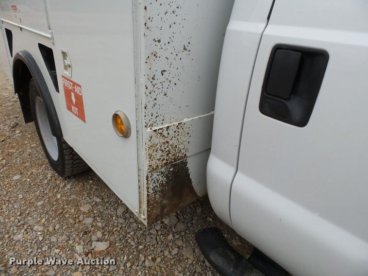 image for item K3294 2011 Ford F550 bucket truck