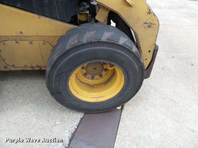 image for item K3296 2008 Caterpillar 262C skid steer