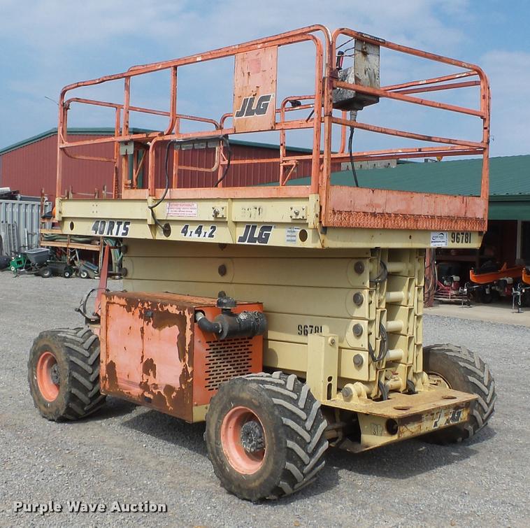 image for item K3305 2001 JLG 40RTS scissor lift