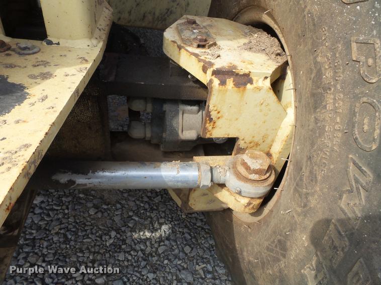 image for item K3305 2001 JLG 40RTS scissor lift