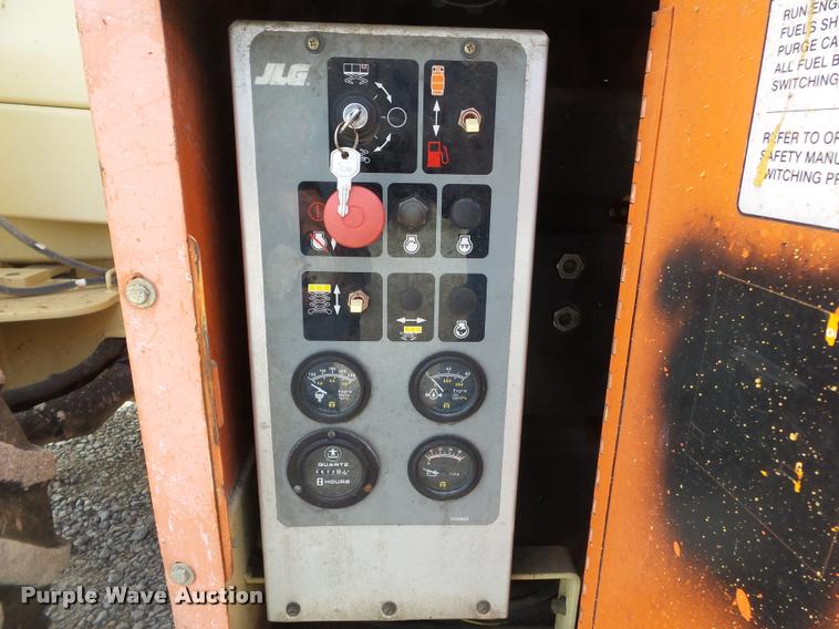 image for item K3305 2001 JLG 40RTS scissor lift