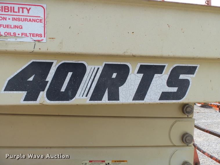 image for item K3305 2001 JLG 40RTS scissor lift