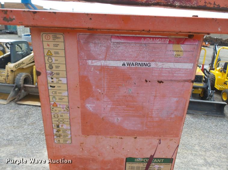 image for item K3305 2001 JLG 40RTS scissor lift
